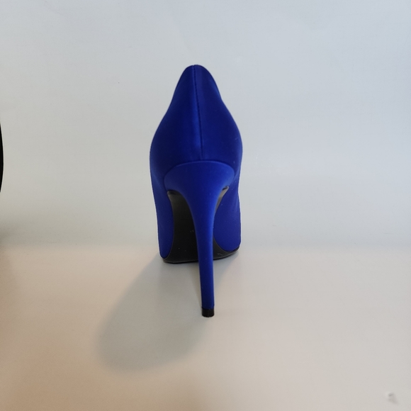 Call Back Louis Vuitton Pump - Picture 7 of 16